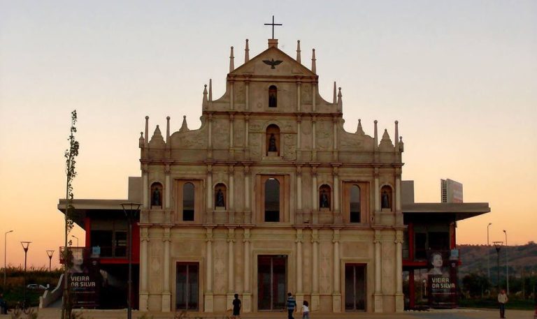 Galeria Municipal Vieira da Silva