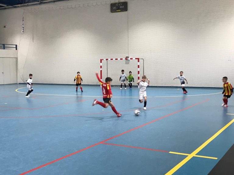 Programa Encontros Desportivos Concelhios XIRA 2027 promove a 3.ª Jornada de Futsal para a classe de Traquinas